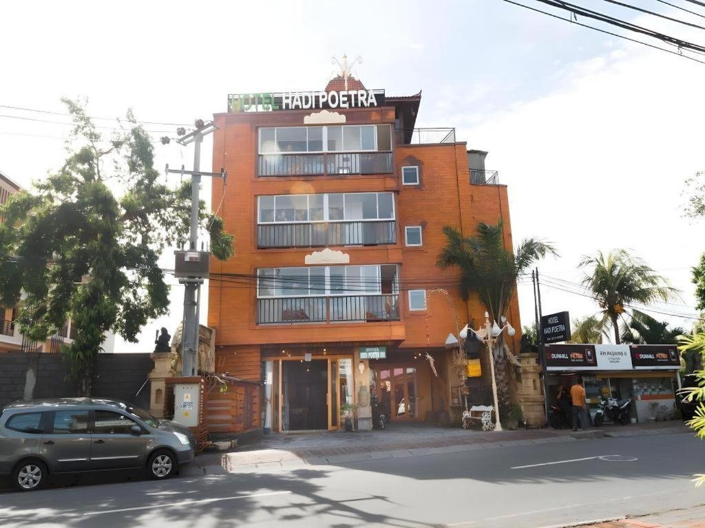 Hadi Poetra Hotel Кута Экстерьер фото