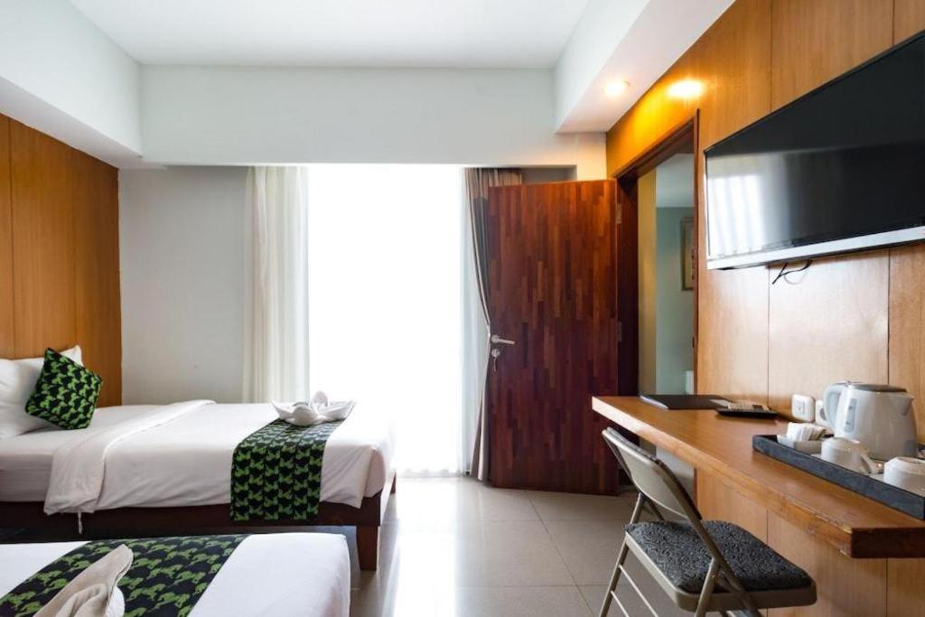 Hadi Poetra Hotel Кута Экстерьер фото