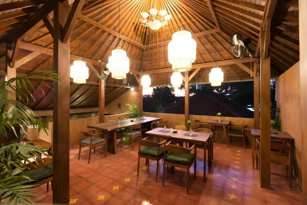 Hadi Poetra Hotel Кута Экстерьер фото
