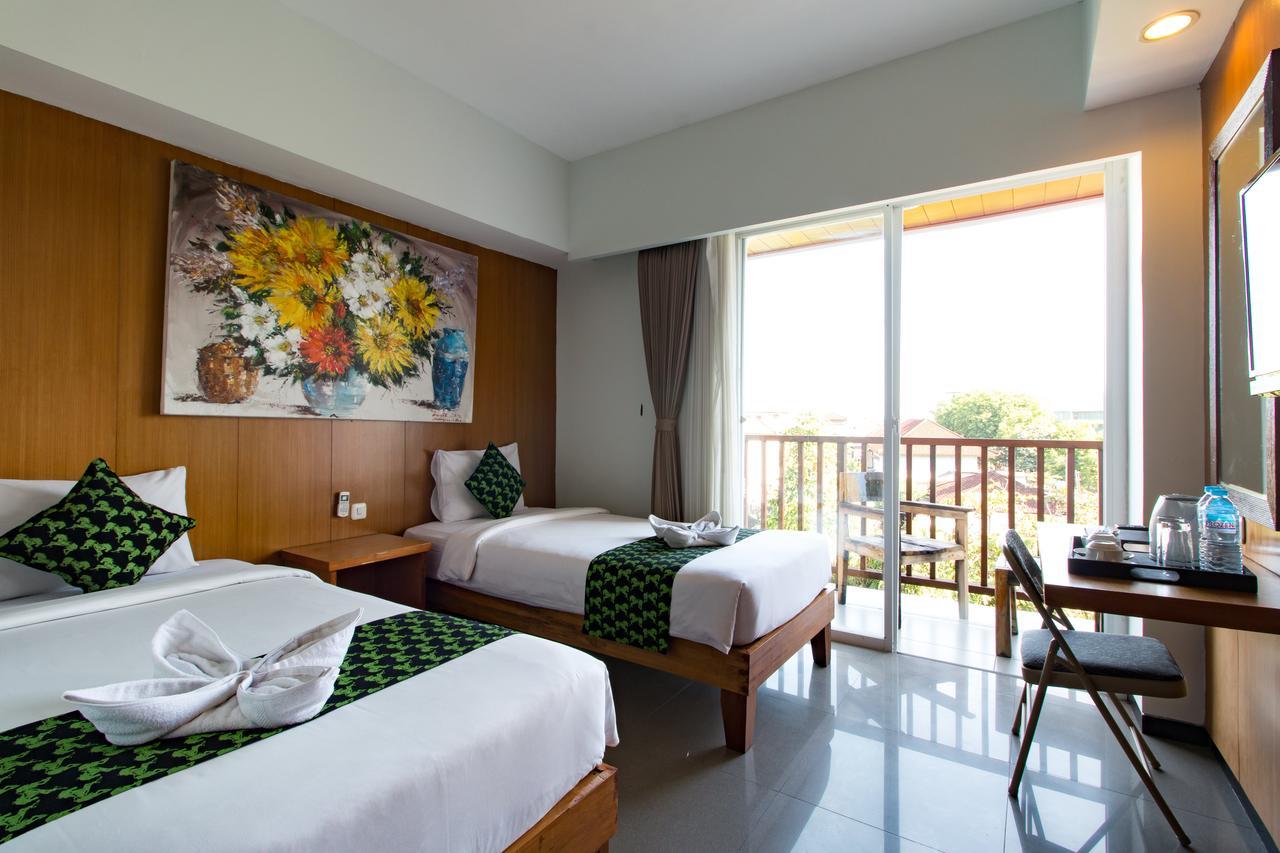 Hadi Poetra Hotel Кута Экстерьер фото